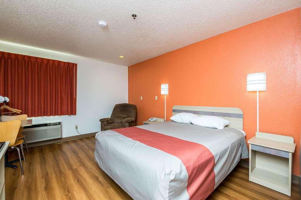 6-waterloo, Ia Hotel Waterloo